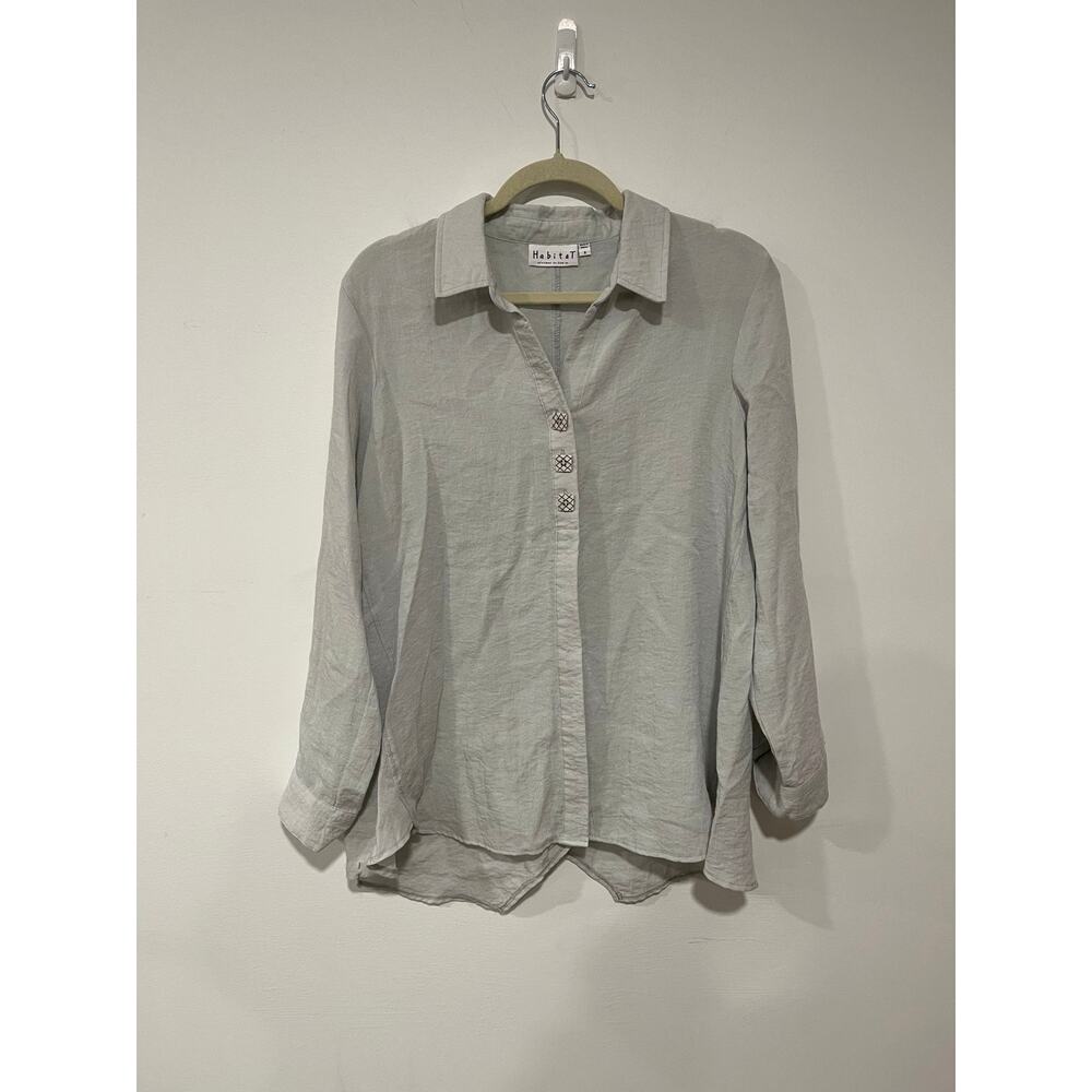 Habitat Clothes to Live Button Down Light Gray Lagenlook Top